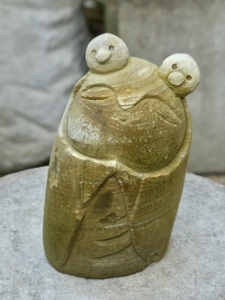 お地蔵さんと小鳥の石像h20cm お地蔵さん　祠地蔵　地蔵菩薩　石仏　仏像　0212