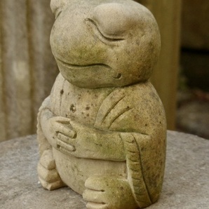 ヨガガエルh20cm 瞑想蛙 かえる石像 ガーデニング ガーデンオブジェ 庭石 0224の画像2