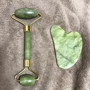 * set sale speciality shop * natural stone .. jade facial roller kasa
