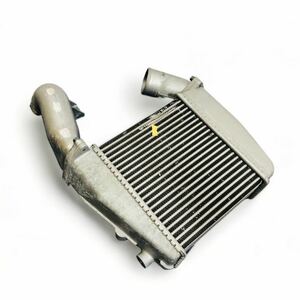 **ASSY интеркулер правый 19461-KJ10A Nissan R35 GTR**