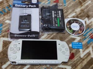 PSP 3000 本体 バッテリー 充電器 メモリースティック　モンスターハンター2G