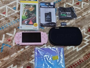 PSP 3000 本体 ピンク 本体ケース バッテリー 充電器 メモリースティック 本体説明書 モンスターハンター2G　