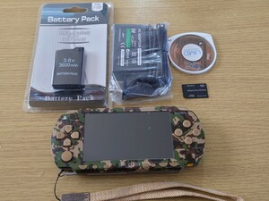 PSP 1000 本体 メタルギアソリッド モデル 迷彩柄 バッテリー 充電器 メモリースティック モンスターハンター