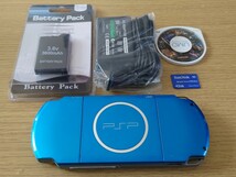 PSP 3000 本体 充電器 バッテリー メモリースティック モンスターハンター3rd_画像2