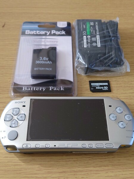 PSP 3000 本体 充電器 バッテリー メモリースティック シルバー