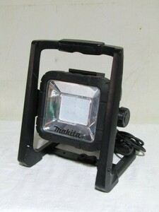 ○makita　マキタ　ML805　LEDライト　AC100V/12W　DC14.4/18V　バッテリー無し　照明　キャンプ　工事現場　　O.02.09.M