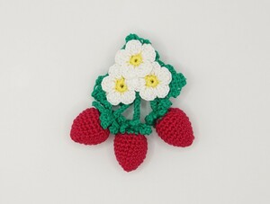  hand made lacework strawberry brooch corsage 