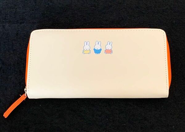 ミッフィー　長財布　新品未使用　 miffy ミッフィー柄長財布　うさこちゃん 