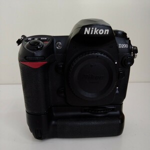 【長期保管】【当時物】【ジャンク品】 Nikonデジタルカメラ MB-D200