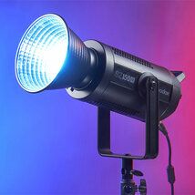 GODOX SZ150R RGB LED カラー発光対応ビデオライト 2800-6500Kの色温度 HISモードでは色相・彩度・明度 150W定常光_画像1