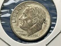 【アメリカ1ＤＩＭＥ（10セント）銀貨2枚：1962（D）/1963年、ルーズベルト、カタログ値（2.5ｇ、silver900）ホルダー入り】銀貨　F195_画像2