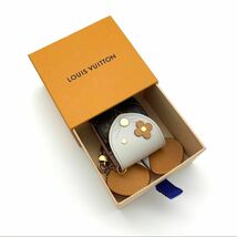 LOUIS VUITTON ルイヴィトン モノグラム AirPodsケース　エテュイ　イヤホン　ケース　ネズミ マウス AirPods Proの収納に D59_画像4