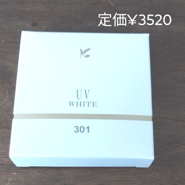 ナチュラルスィート ホワイトUV レフィル(パフ付)305〔ナチュラル〕パウダーファンデーション