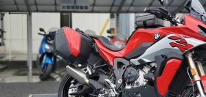 BMW S1000XR パニアケース 左 20〜モデル　純正