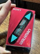 SONY WM-102 レッド カセット　ウォークマン ソニー カセットプレーヤー カセットウォークマン WALKMAN _画像5