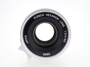 KONICA コニカ HEXANON LENS 1:2.4/50 ヘキサノン カメラ レンズのみ キャップ フード付き