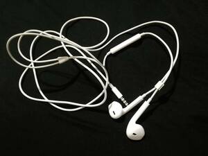 美品 EarPods with 3.5 mm Headphone Plug Apple純正品 インナーイヤー型イヤホン 3.5mmヘッドフォンジャック専用 EarPods MNHF2FE/A