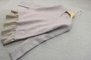 2-437 新品 ウール混布帛裾付きＶネックニットプルオーバー ライトベージュＬサイズ 定価￥17,600