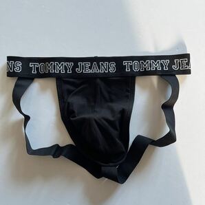 TOMMY JEANS トミージーンズ メンズジョグストラップ SM-M(S)ブラック 黒 スポーツインナー メンズインナーウエア ケツワレ 男性下着の画像1