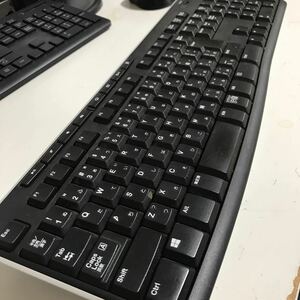 d-0379　パソコン　キーボード　Logicool　通電確認不可Bluetooth ワイヤレス ワイヤレスキーボード フルキーボード 