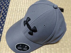 【新品】アンダーアーマー　キャップ　 野球帽　L〜XL グレー