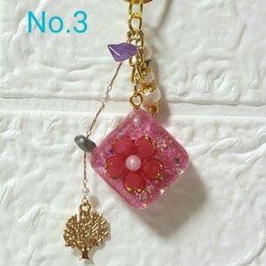 ハンドメイドNo.3 レジンキーホルダー 花柄 ハート かわいい キーホルダー ストラップ
