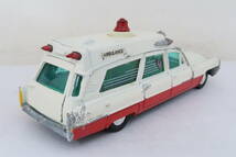 DINKY SUPERIOR RESCUER AMBULANCE キャデラック 救急車 難有 1/40? イギリス製 ニコレ_画像2