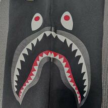 Bape × FCRB コラボ　shark sweat pants_画像9