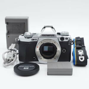 ★ショット数わずか741回・新品級★ OLYMPUS オリンパス ミラーレス OM-D E-M5 MarkII ボディー シルバー #1968