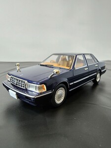 日産 セドリック セダン V30E ブロアム (1989年式) 1/43スケール トミーテック