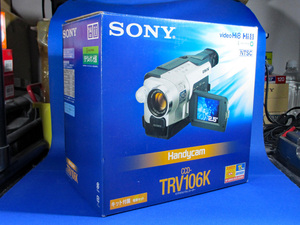  安心10日保証 SONY CCD-TRV106 2003年モデル 極美品 箱付き 付属品完備 すぐダビングできます ソニーハンディカム Hi8/8ミリビデオカメラ
