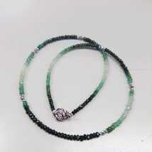 ●ハ1285H◎キラキラ　緑色天然石　シンプルデザインネックレス　留め具SILVER刻印有り　45センチ◎送料込み◎_画像2