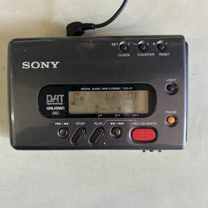 SONY DAT ウォークマン TCD-D7 通電ジャンク