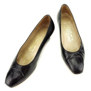  Salvatore Ferragamo pumps #5D lady's punching black used 