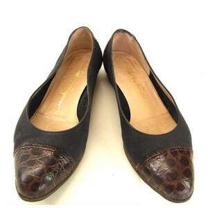 Salvatore Ferragamo Pumps Ladies Navy x Brown Используется