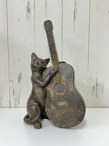 可愛い猫【ギター】楽器を奏でる猫 樹脂製 インテリア 住まい 小物 人気 ねこ ペット 置物 装飾品 飾り インテリア オブシェ