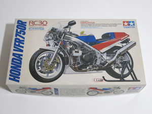 TAMIYA タミヤ ホンダ HONDA VFR750R 1/12 未組立品