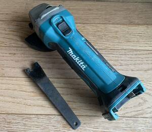 USED マキタ makita 充電式ディスクグラインダー 14.4V GA400D ga400