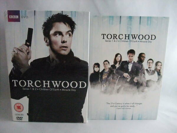 超美品 秘密情報部 トーチウッド シーズン 1～4 コンプリートBOX 完結 TORCHWOOD 全18巻 PAL-UK