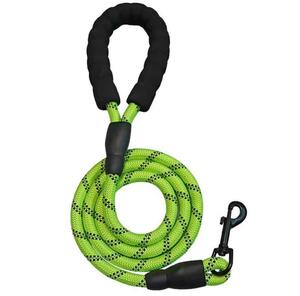 発色が良く目立つグリーンかわいいわんちゃんリード 犬丈夫な登山ロープ使用持ち手がソフトタイプのスポンジグリップを採用