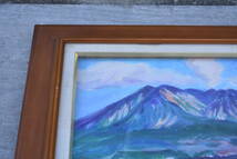 Qn905 昭和レトロ 肉筆 油彩 桜島 阿蘇山 風景画 油彩画 油彩額 油絵額 木製 額縁 美術品 骨董 古玩 木枠 縦49cm 横58cm 140サイズ_画像3