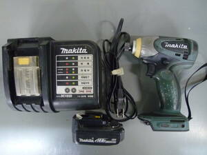 中古 マキタ 充電式インパクトドライバ TD135D+14.4V バッテリ BL1415+充電器 DC18SD 通電動作確認済み