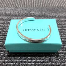 美品【ティファニー】基準内 TIFFANY&Co. カフバングル 1837 ナロー バングル シルバー925 ブレスレット アクセサリー 箱付き 送料520円_画像3