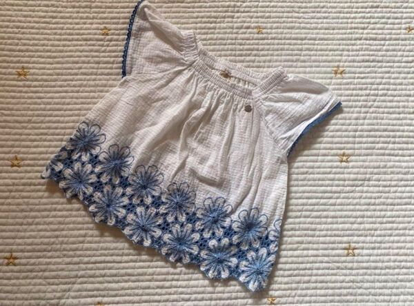 ●【美品】プティマイン 花柄 カットレース トップス 100 トップス カットソー 保管品 ワンピース 女の子