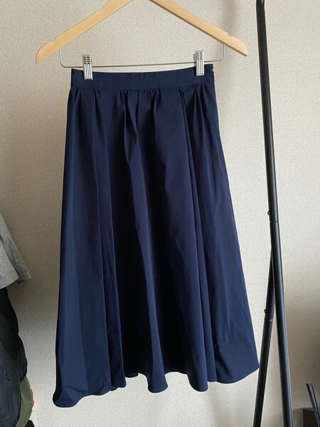 【美品】エストネーション　タフタギャザーロングスカート　36 Sサイズ スカート ネイビー 無地