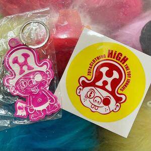 TOY&CLOTHING HiGH THE TOY JUNKIES × Little Chop Design Knuckle リトルチョップデザイン 海賊 パイレーツ キーホルダー & ステッカー