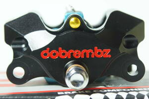 ★☆DOBREMBZ 2pot 汎用カニキャリパー　蟹 84mm 新品未使用 新品パッド付き ブレンボ シグナスx ＰＣＸ ｃｂ ｘｊｒ　黒☆★