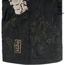 241026-20 からくり魂 絡繰魂 粋 クルーネック 長袖Tシャツ がしゃどくろ 和柄 刺繍 ロンT mens メンズ(白骨ブラック黒) L 骸骨 国芳_画像6