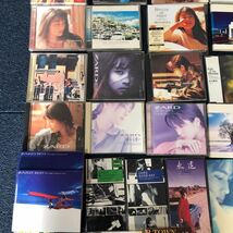 【に.ec】ZARD ファングッズ 放出品 大量 CD DVD おまけでVHS 本 まとめて ザード シングル ミニCD 放出品 _画像4