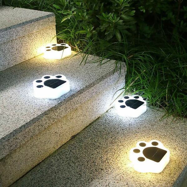 ☆4個セット　猫 犬　動物 足跡　防水 LED ソーラー 庭 ガーデンライト